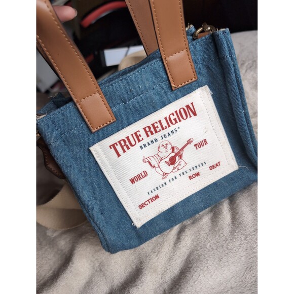 True religion cross body purse - Picture 3 of 5